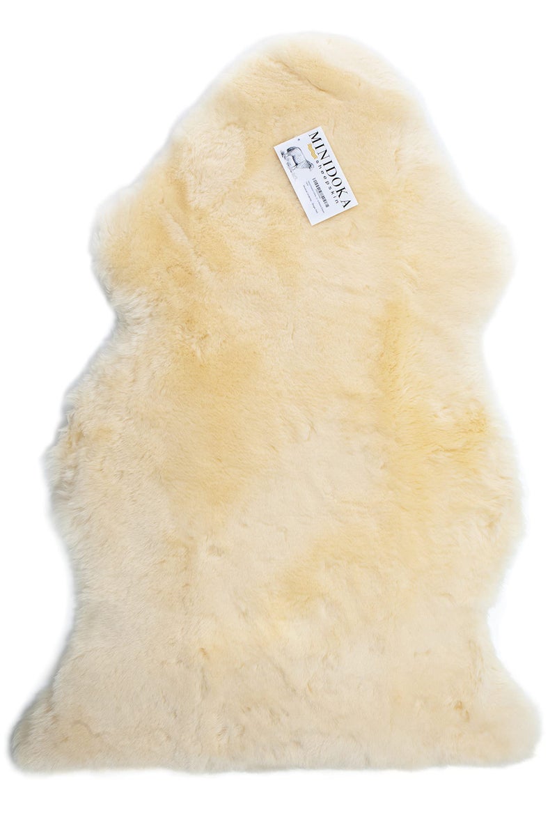 Desert Breeze Distributing Minidoka Sheepskin Underlay - Super Soft Plush Rugs - Medical Lambskin Underlay - Soft Fur Rug - Natural Lamb Sheepskin Rug - Large Size Natural Shape 41-inch Length - Gold - Image 2